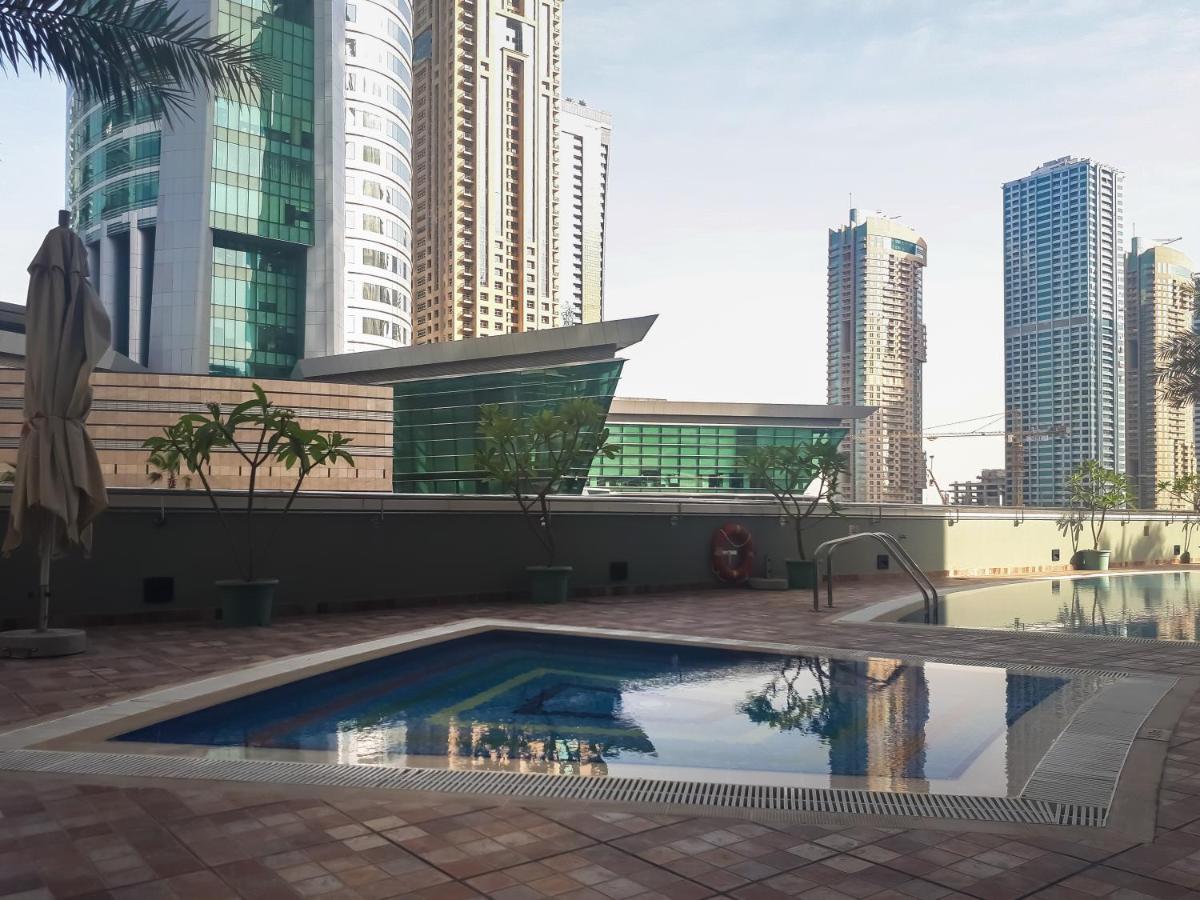 Ferienwohnung Higuests - Cozy Studio With Panoramic Views On The Lake Dubai Exterior foto